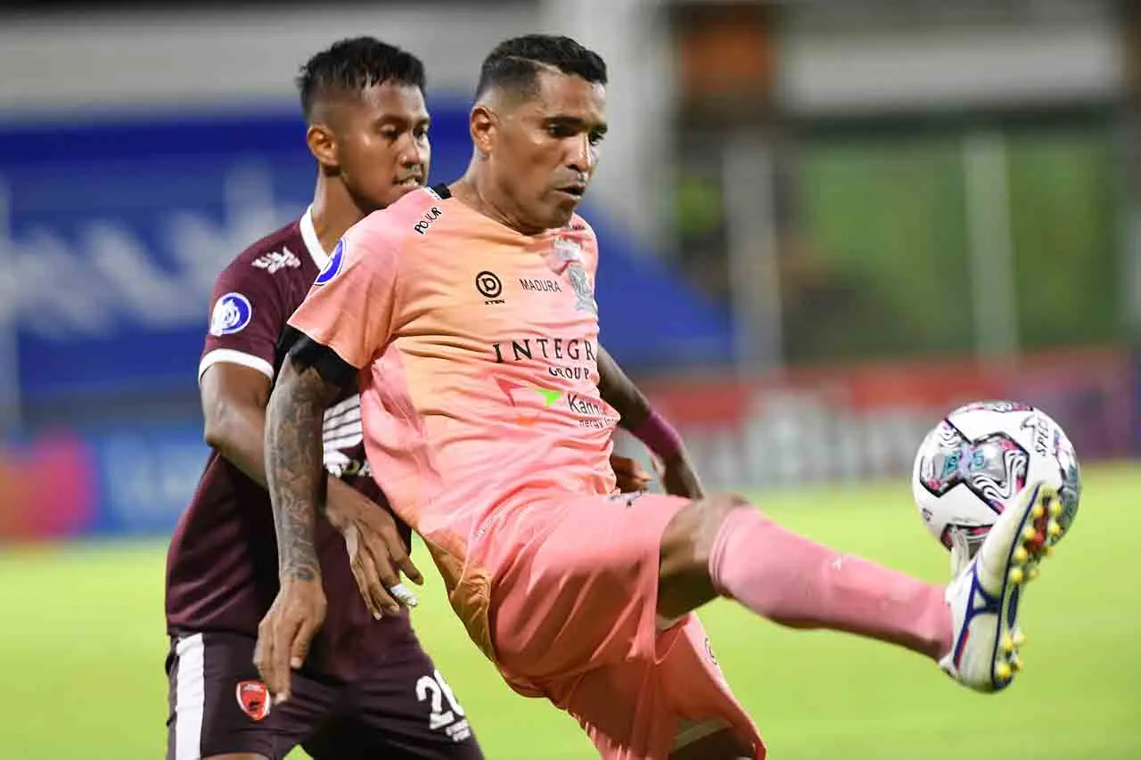 Liga 1 Indonesia : PSM...
