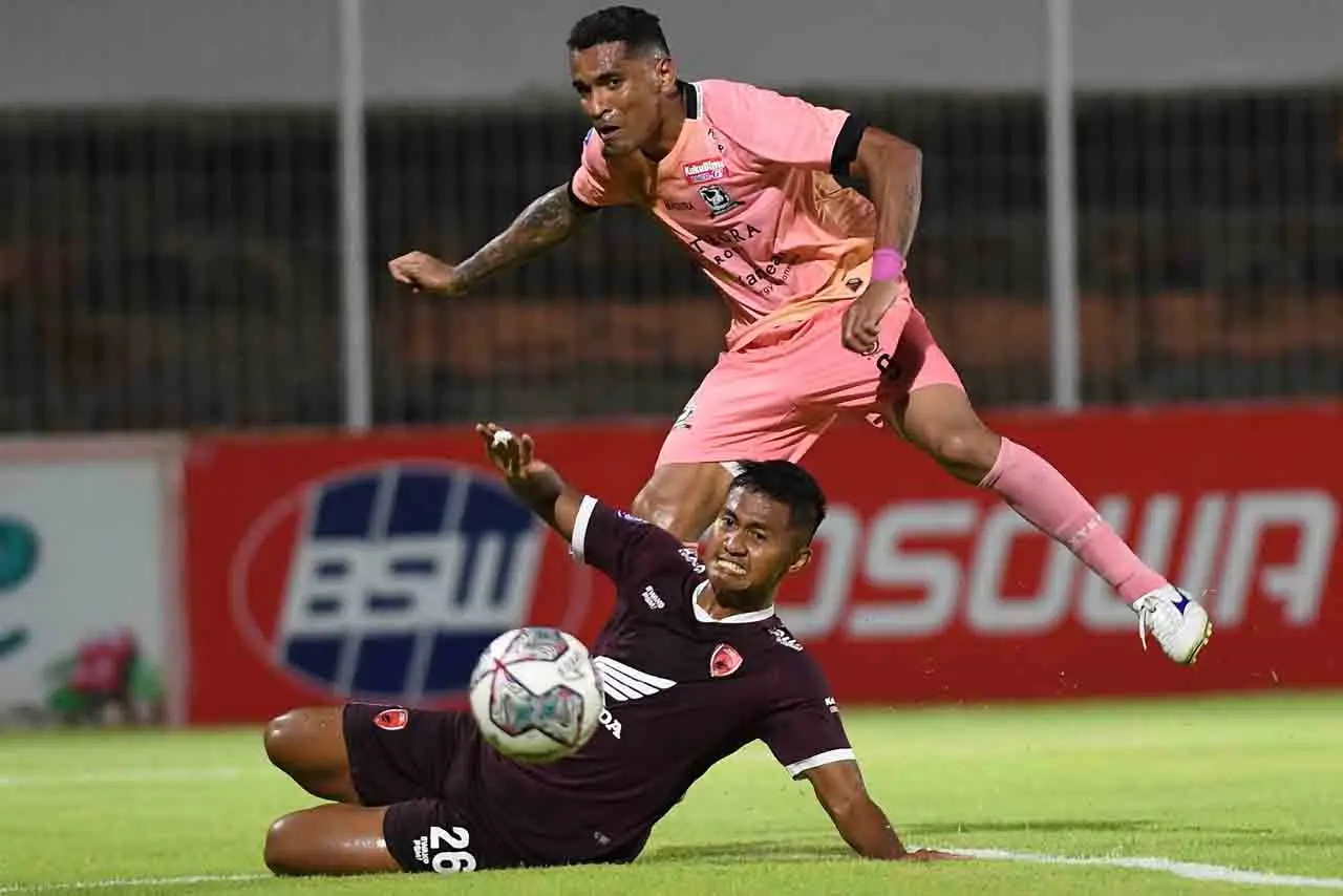 Liga 1 Indonesia : PSM...
