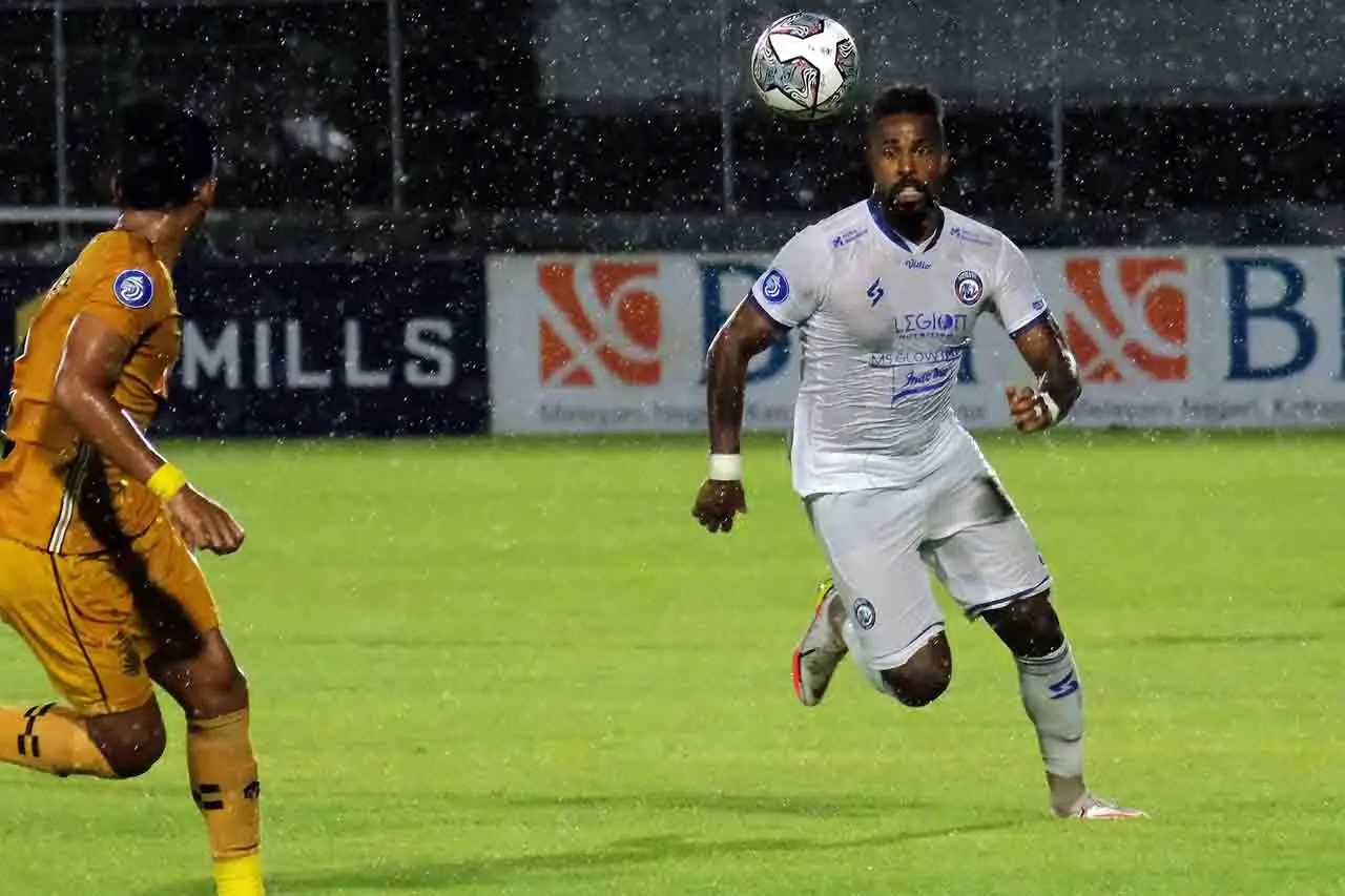 Arema FC Menang Tipis...
