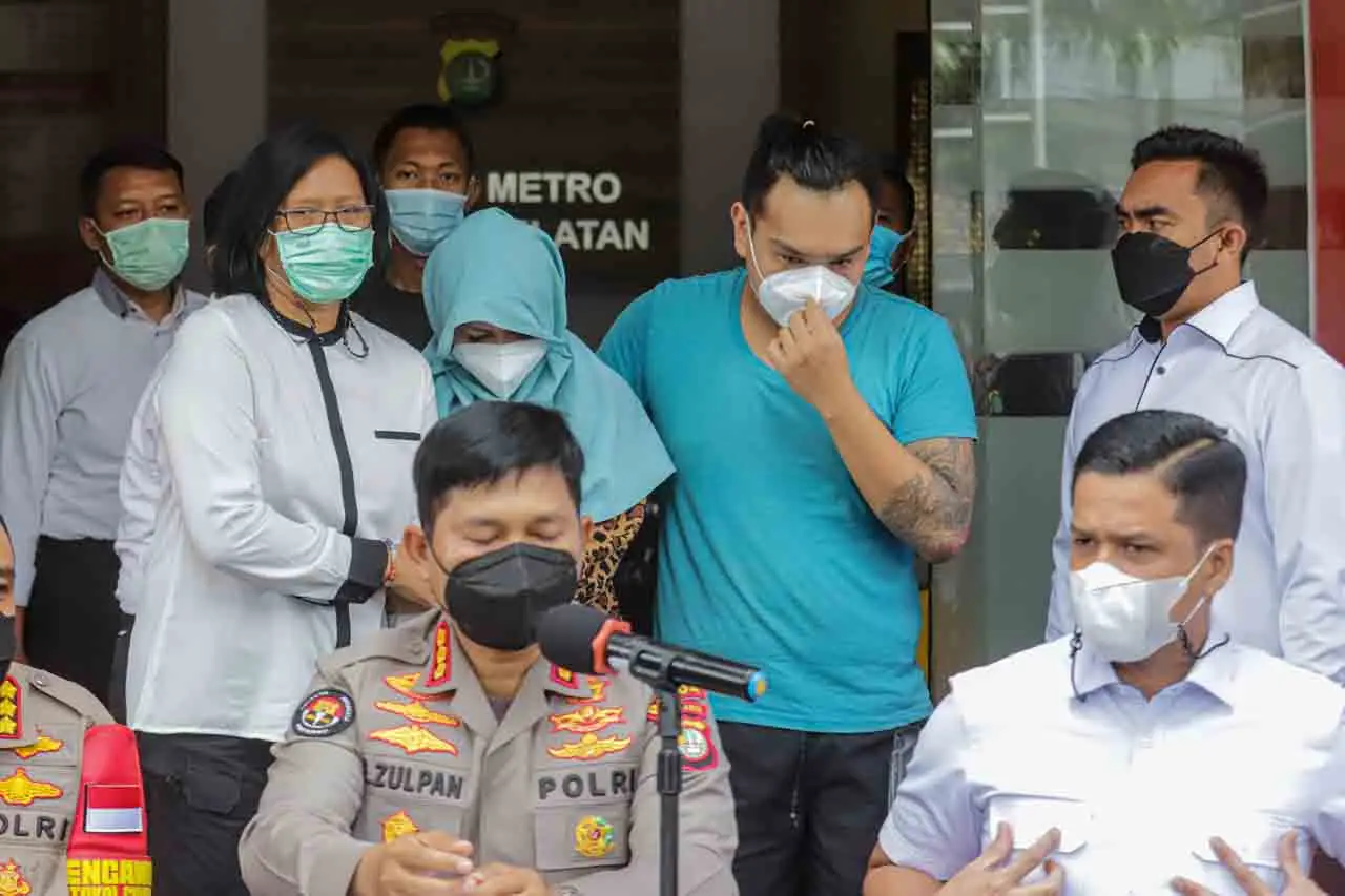 Gunakan Sabu, Pedangdut...
