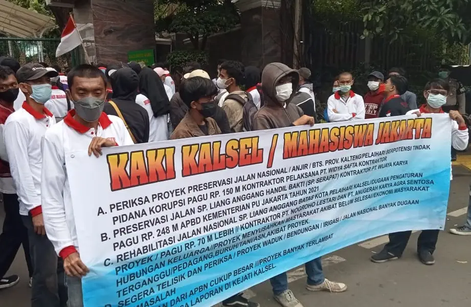 Tuntut Penuntasan Kasus...