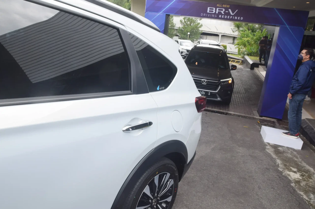 All New Honda BR-V Mengaspal...