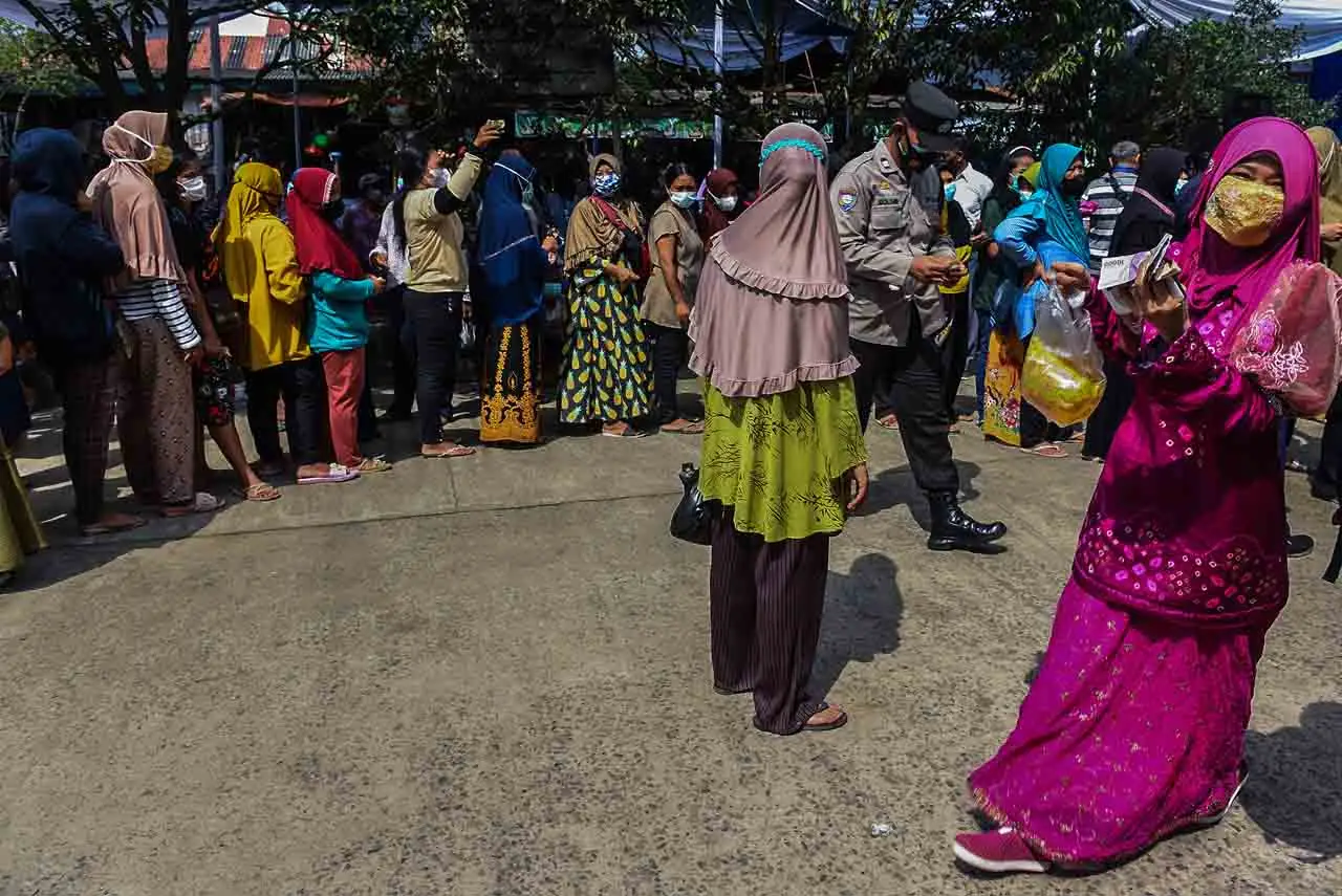Operasi Pasar Murah...