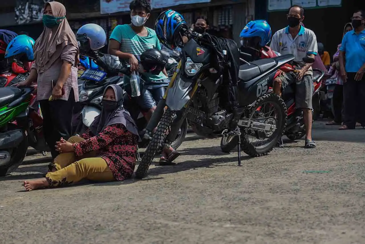 Operasi Pasar Murah...