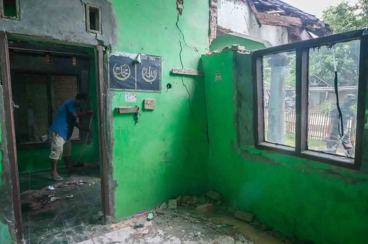 BPBD: 1.231 Rumah Rusak...