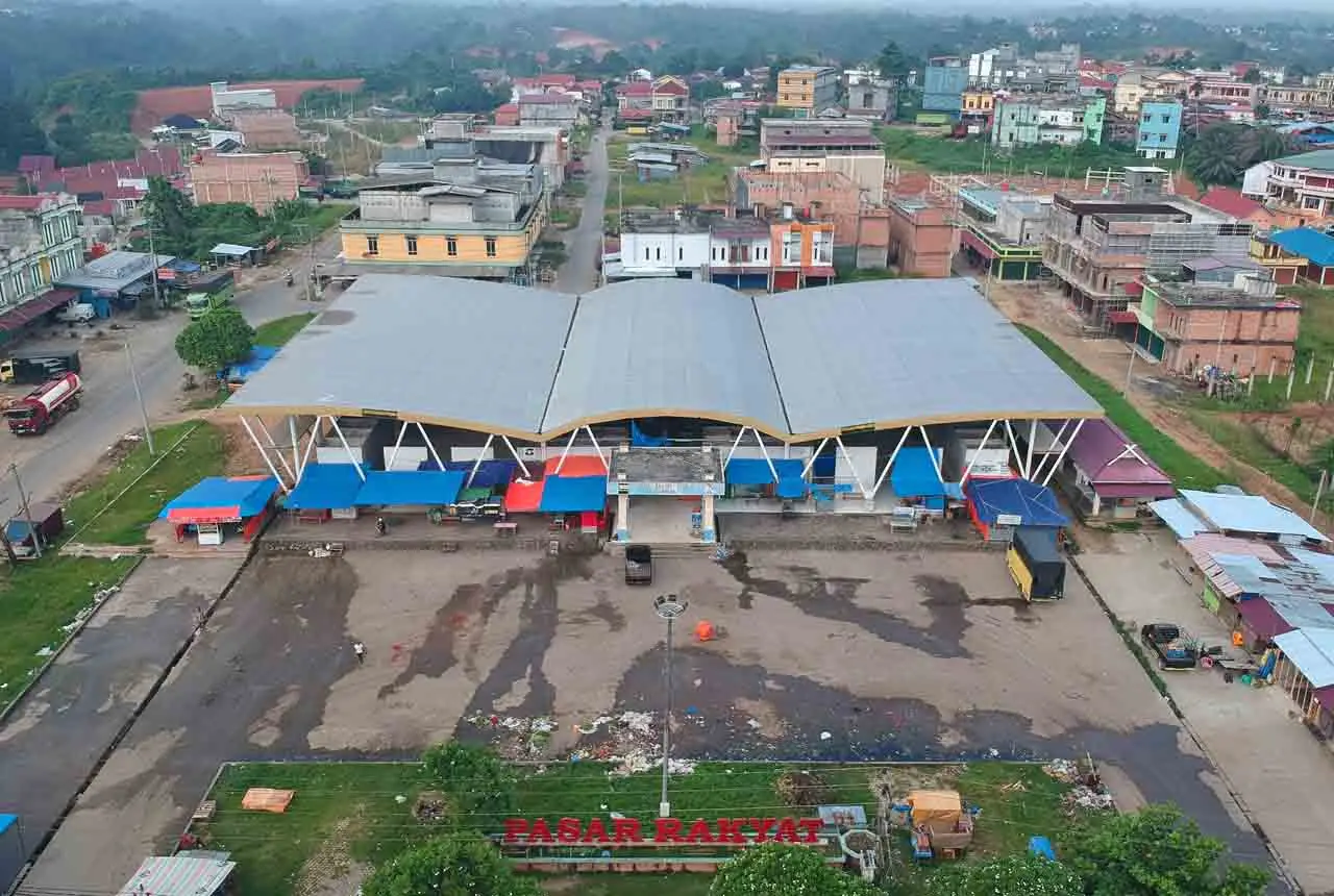 Pasar Rakyat di Bangko...