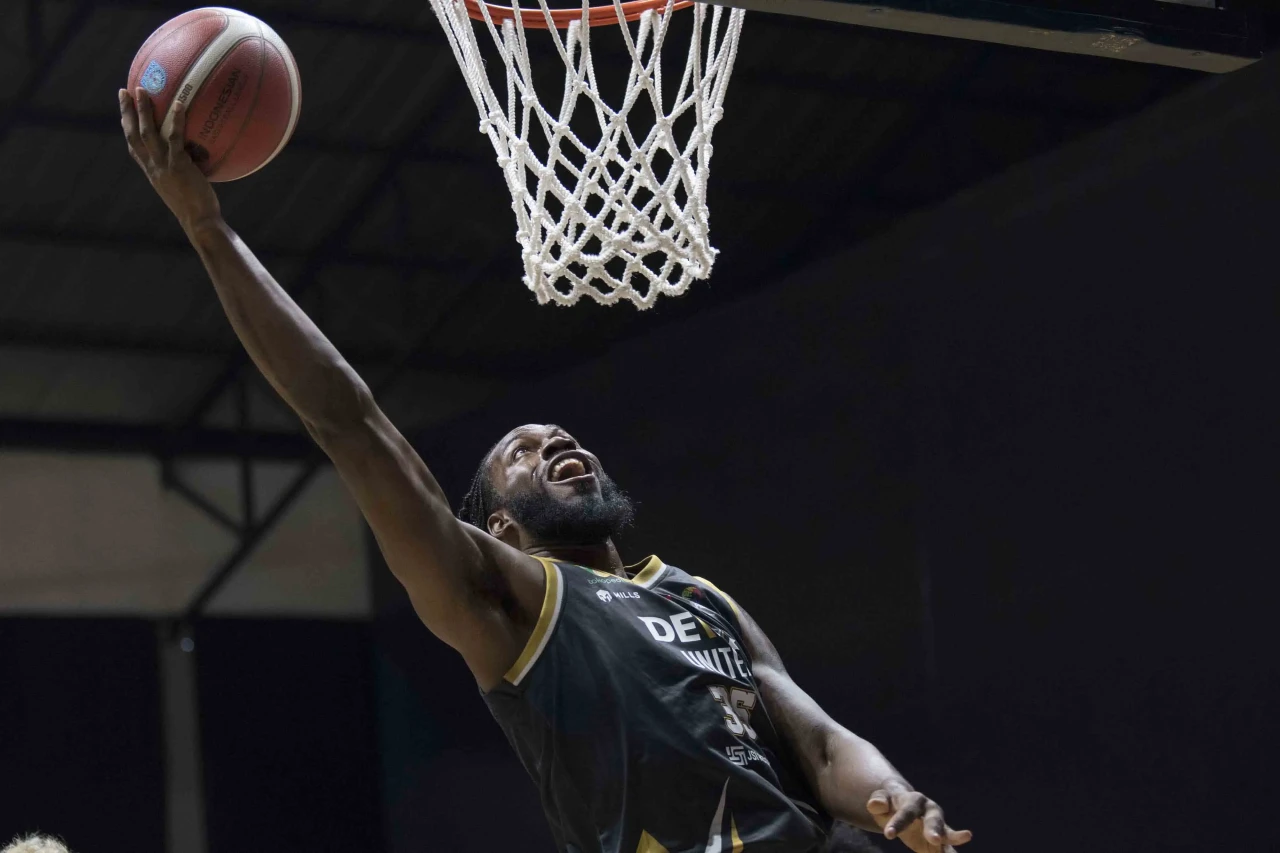 IBL 2022 : Dewa United...