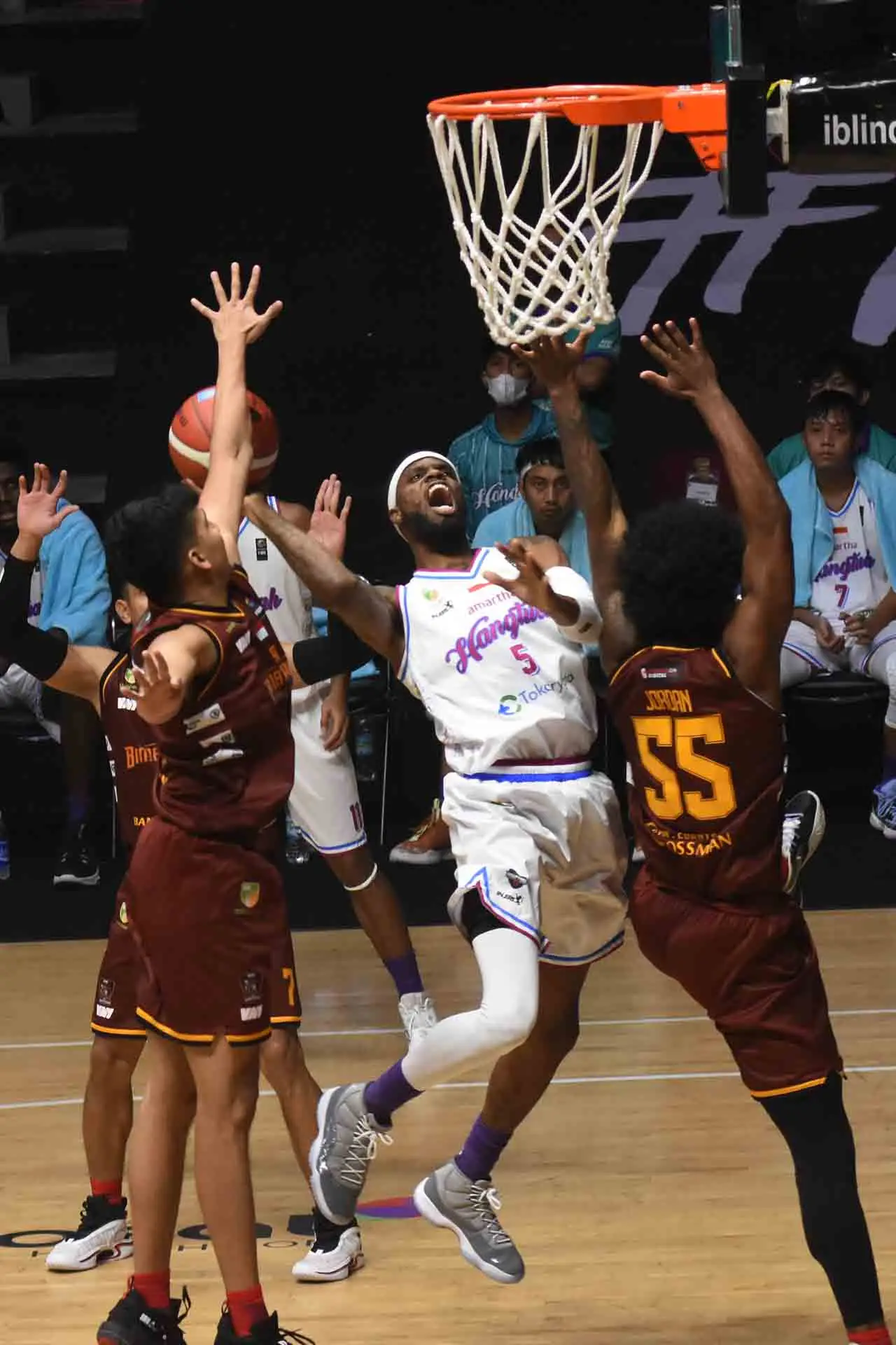 IBL 2022 : Amartha Hangtuah...
