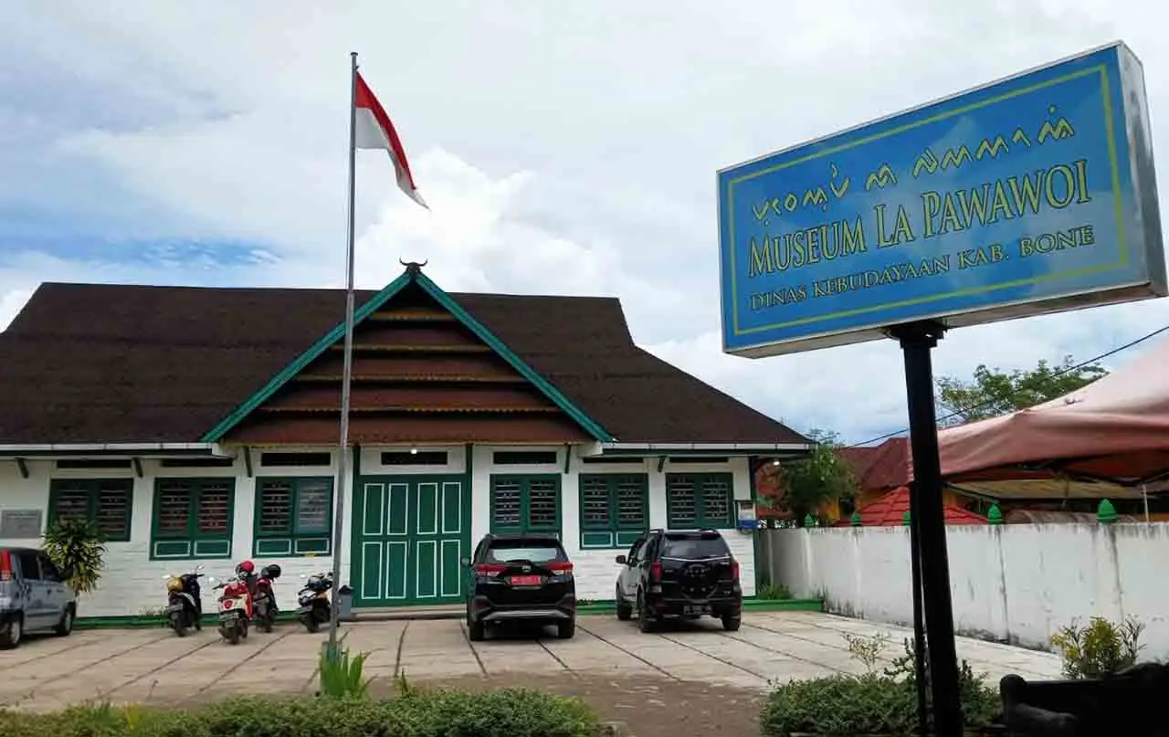 Gawat, Benda Pusaka...