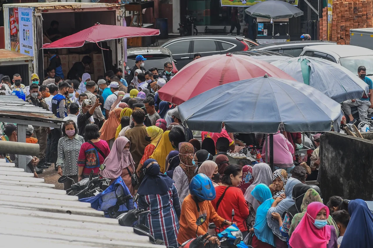 Hadir di Operasi Pasar...