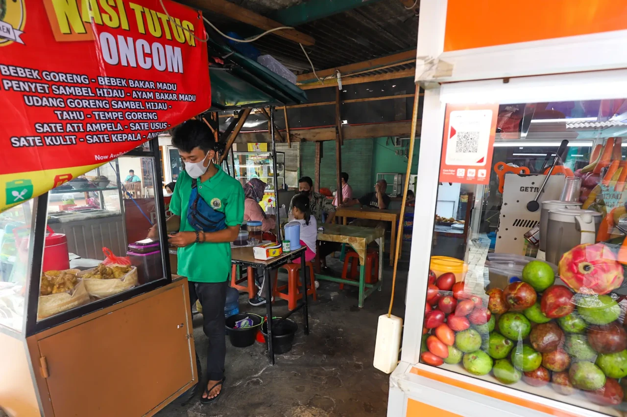 Asyik, PKL dan Nelayan...