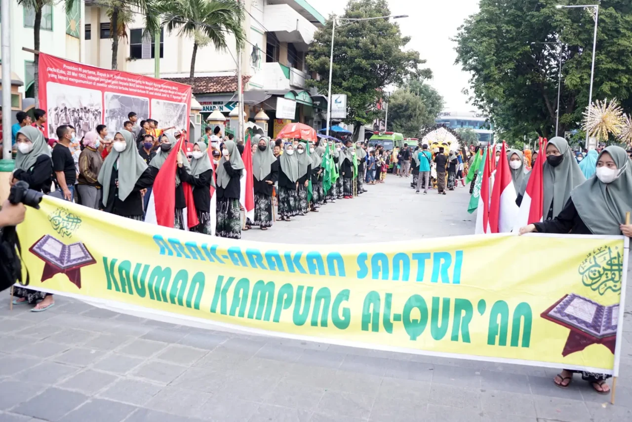 Arak-arakan Kauman Kampung...
