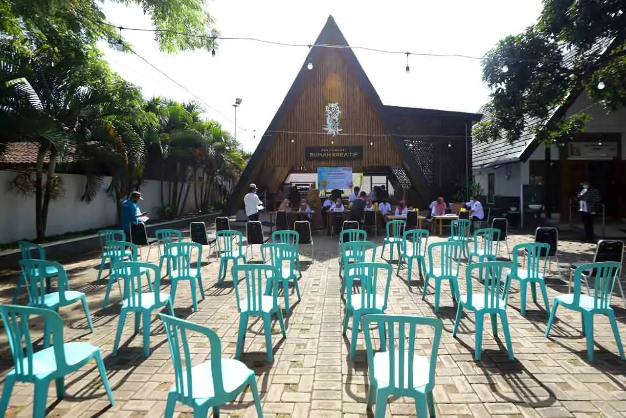 Operasi Pasar Minyak...