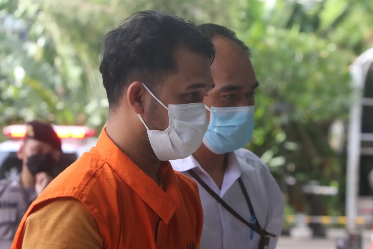 Terkait Suap Bupati...
