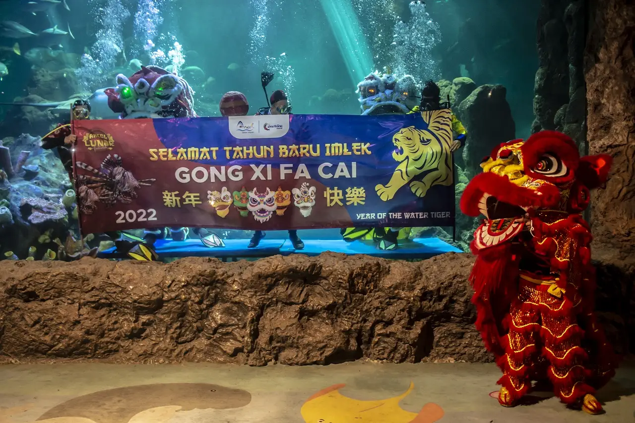 Atraksi Barongsai di...