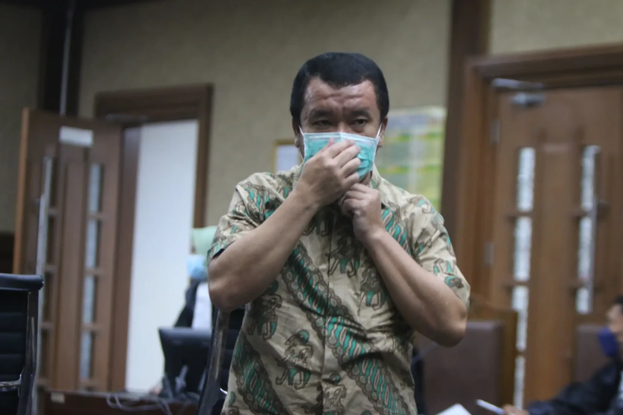 Sidang Dakwaan Alfred...