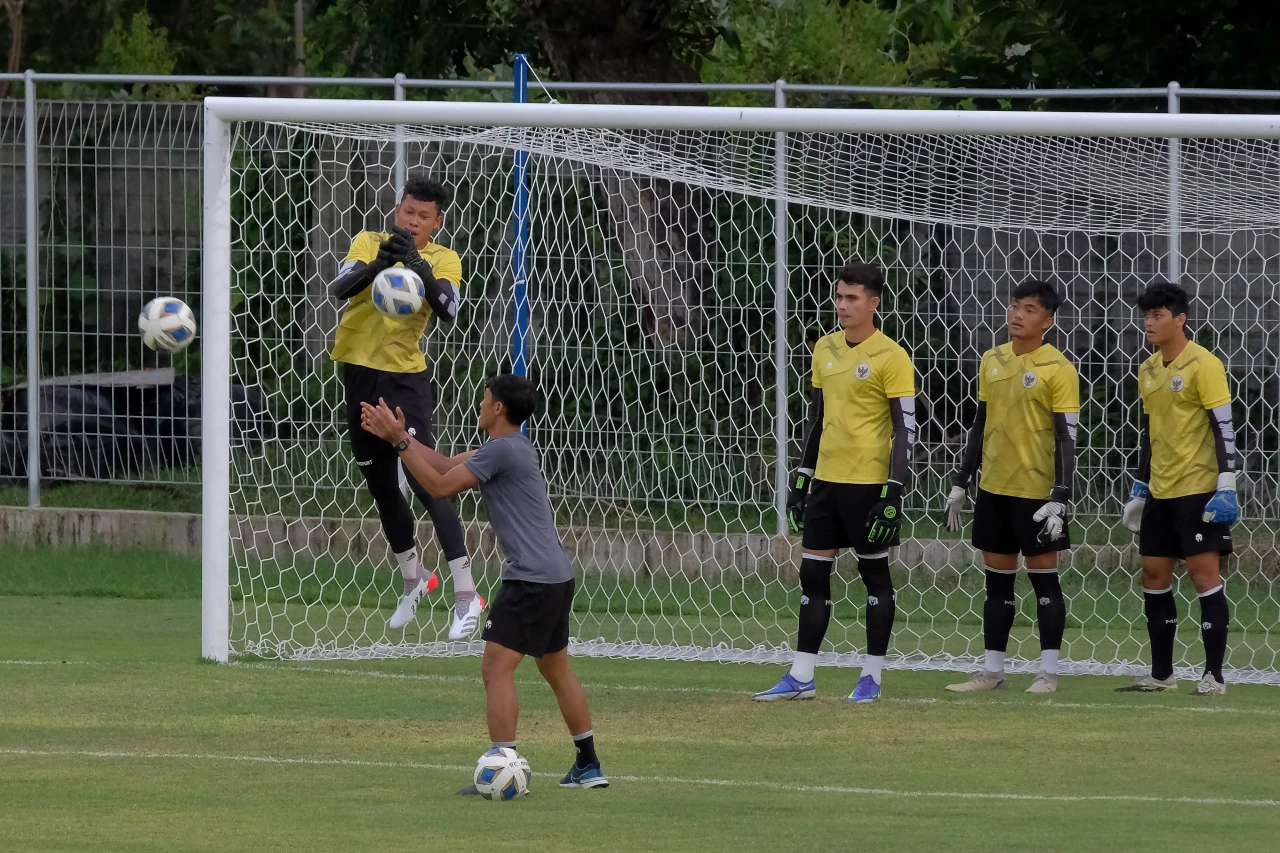 Melihat Persiapan Timnas...