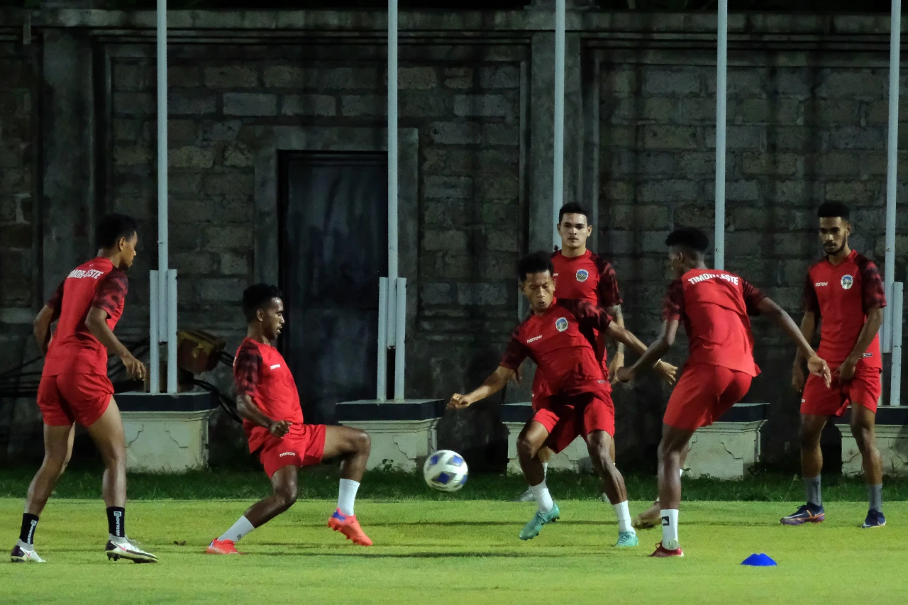 Latihan Timnas Timor...