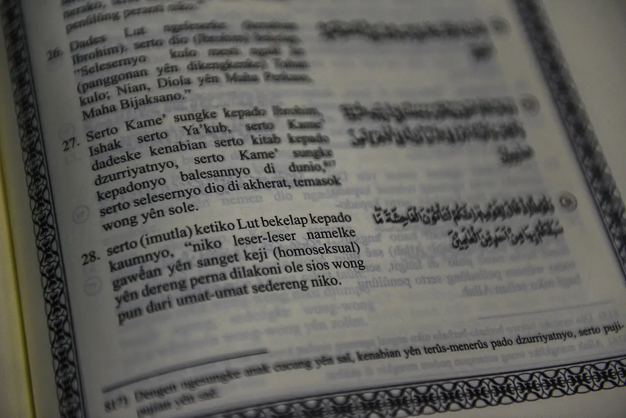 Alquran dengan Terjemahan...