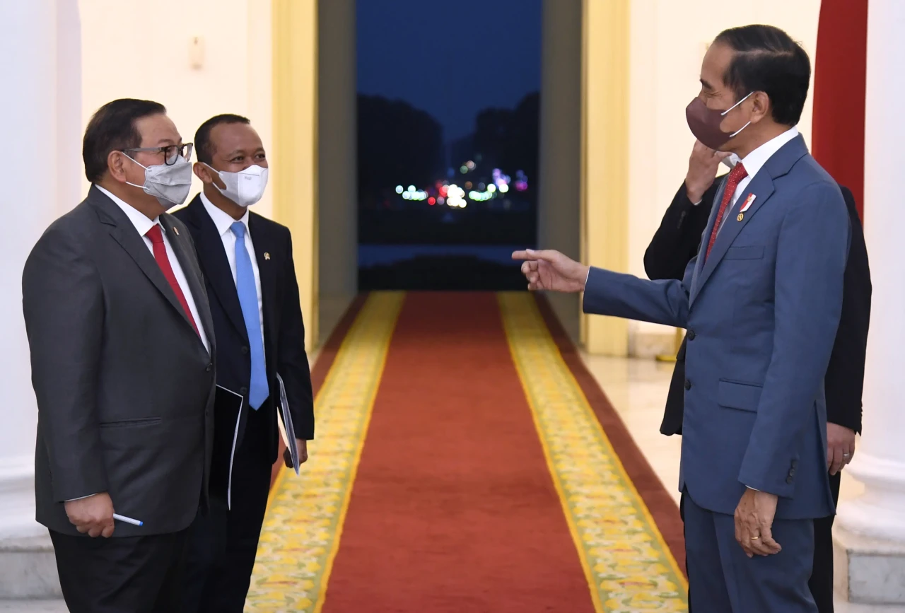 Presiden Jokowi Buka...