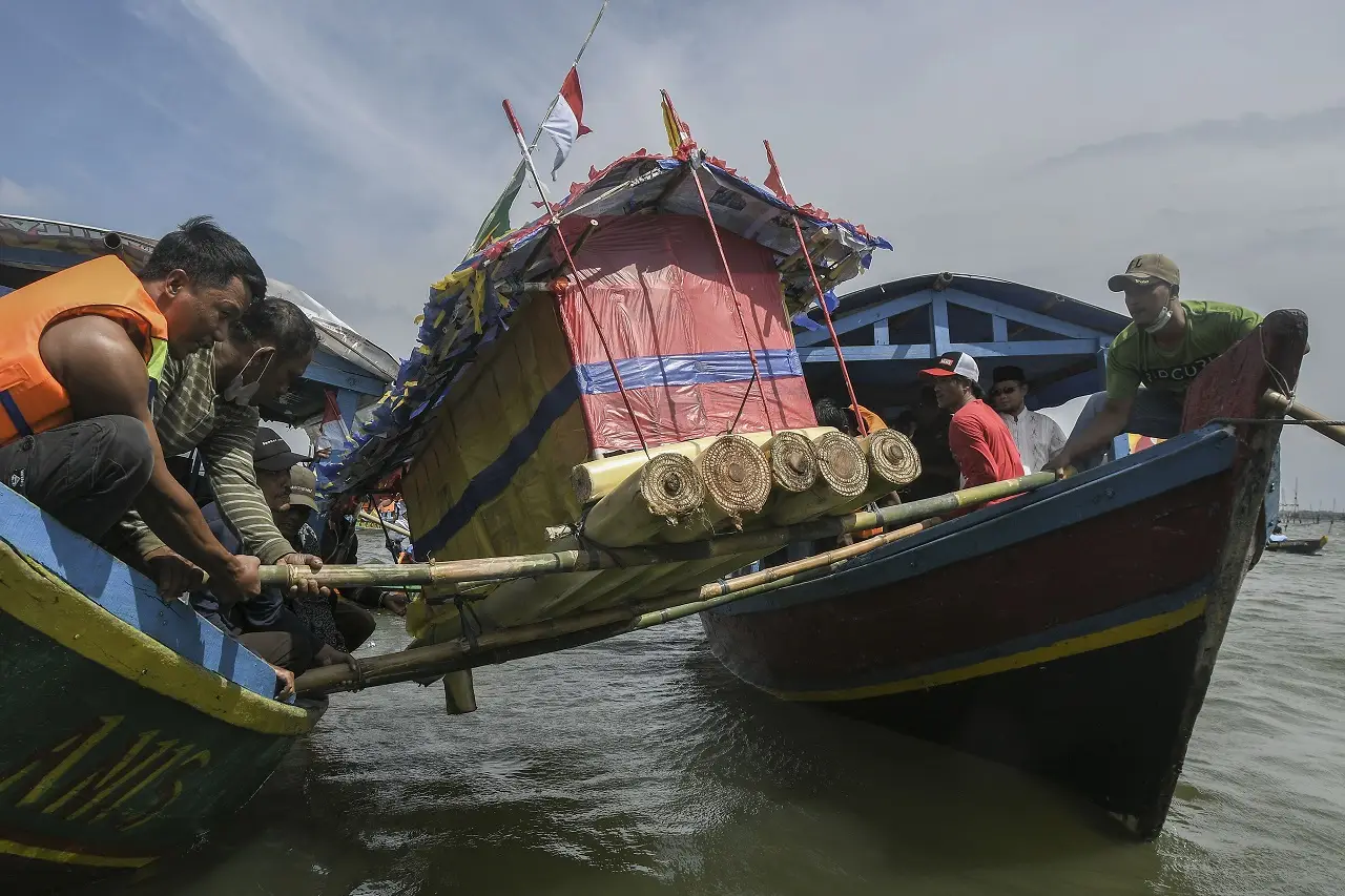 Sedekah Laut di Tarumajaya