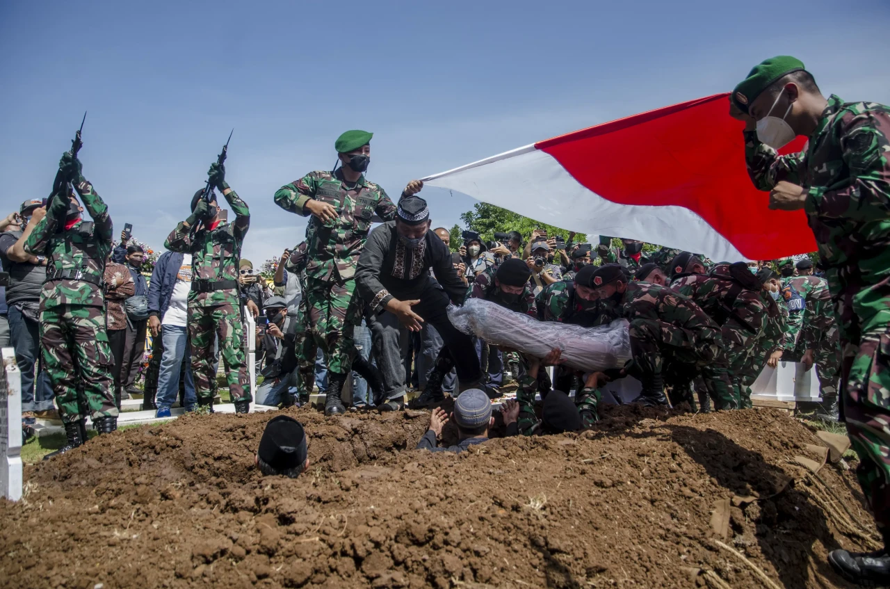 Pemakaman Prajurit TNI...