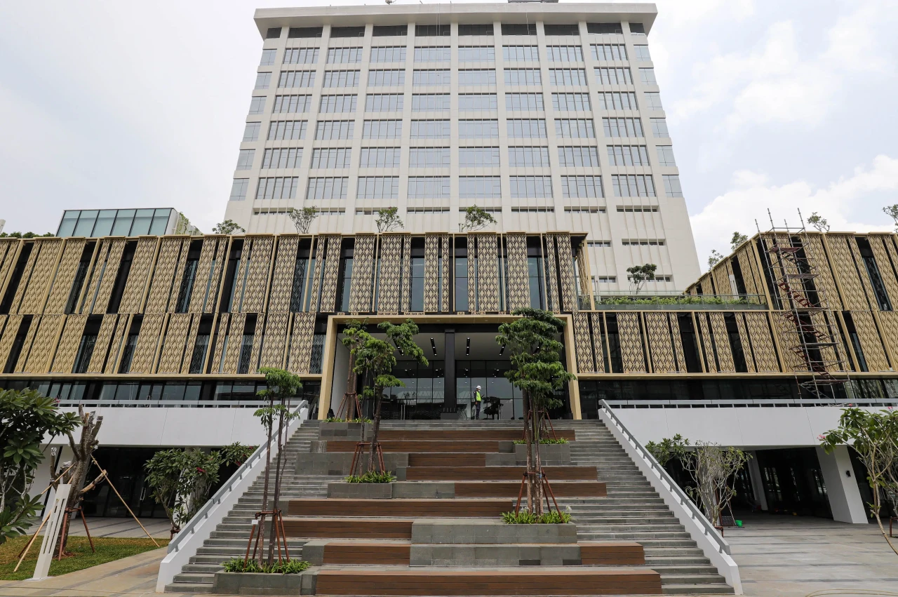 Pemugaran Gedung Sarinah...