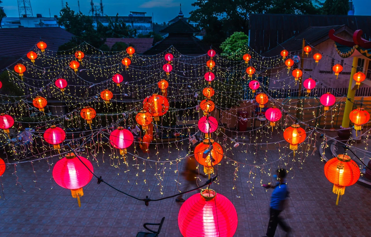 Berselimut 500 Lampion,...