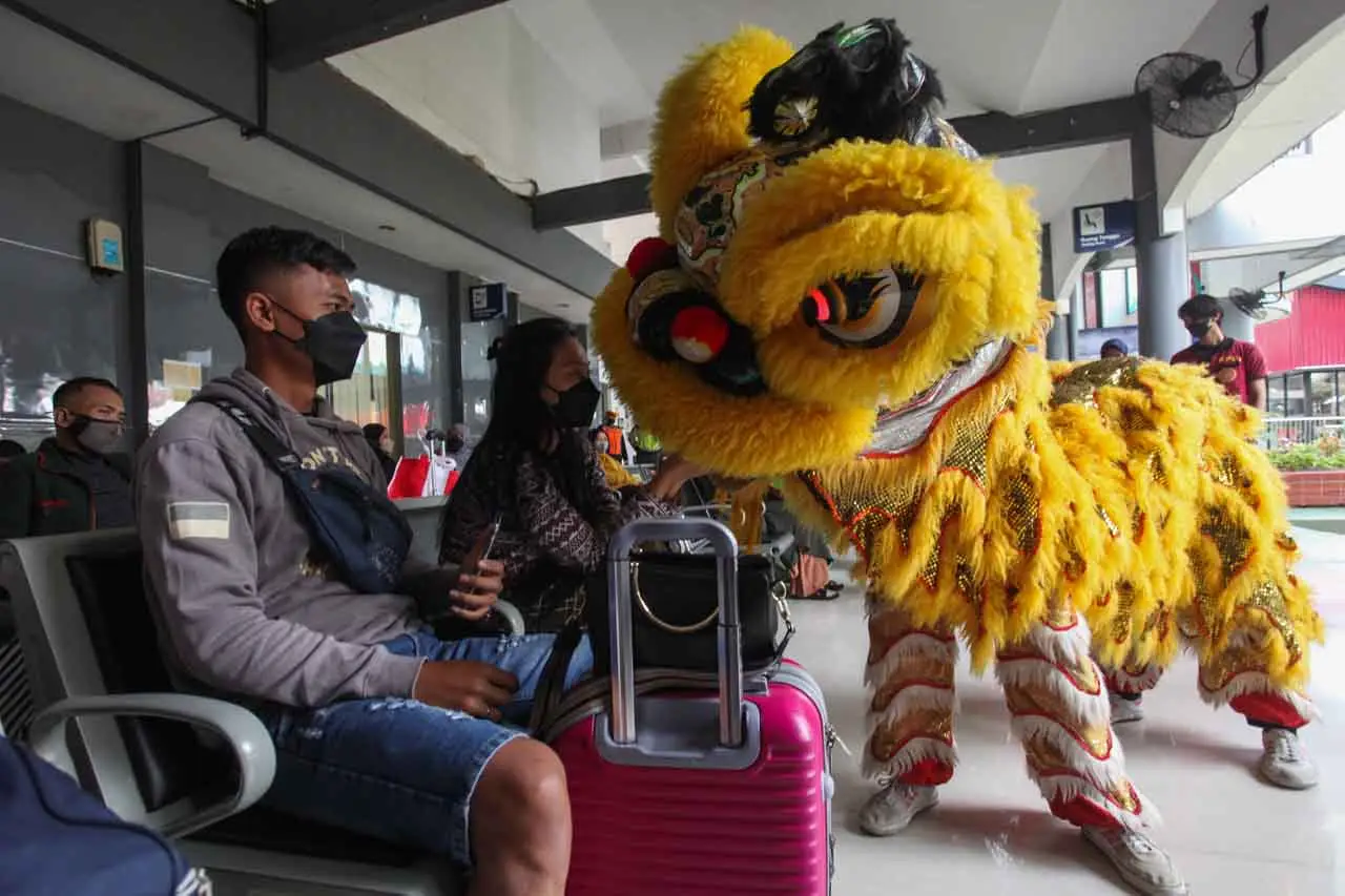 Atraksi Barongsai Hibur...