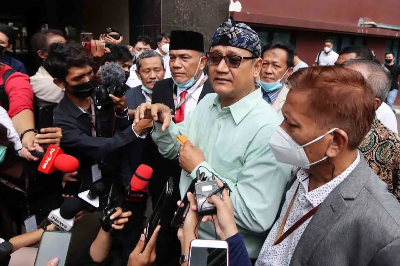 Edy Mulyadi Diperiksa...