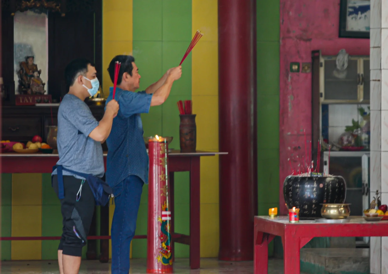 Suasana Khidmat Warga...