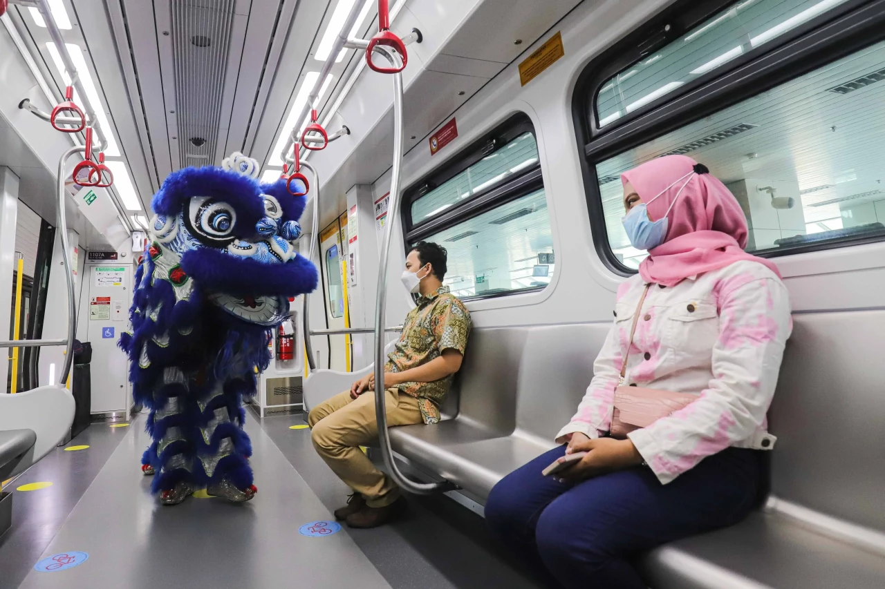 Atraksi Barongsai Hibur...