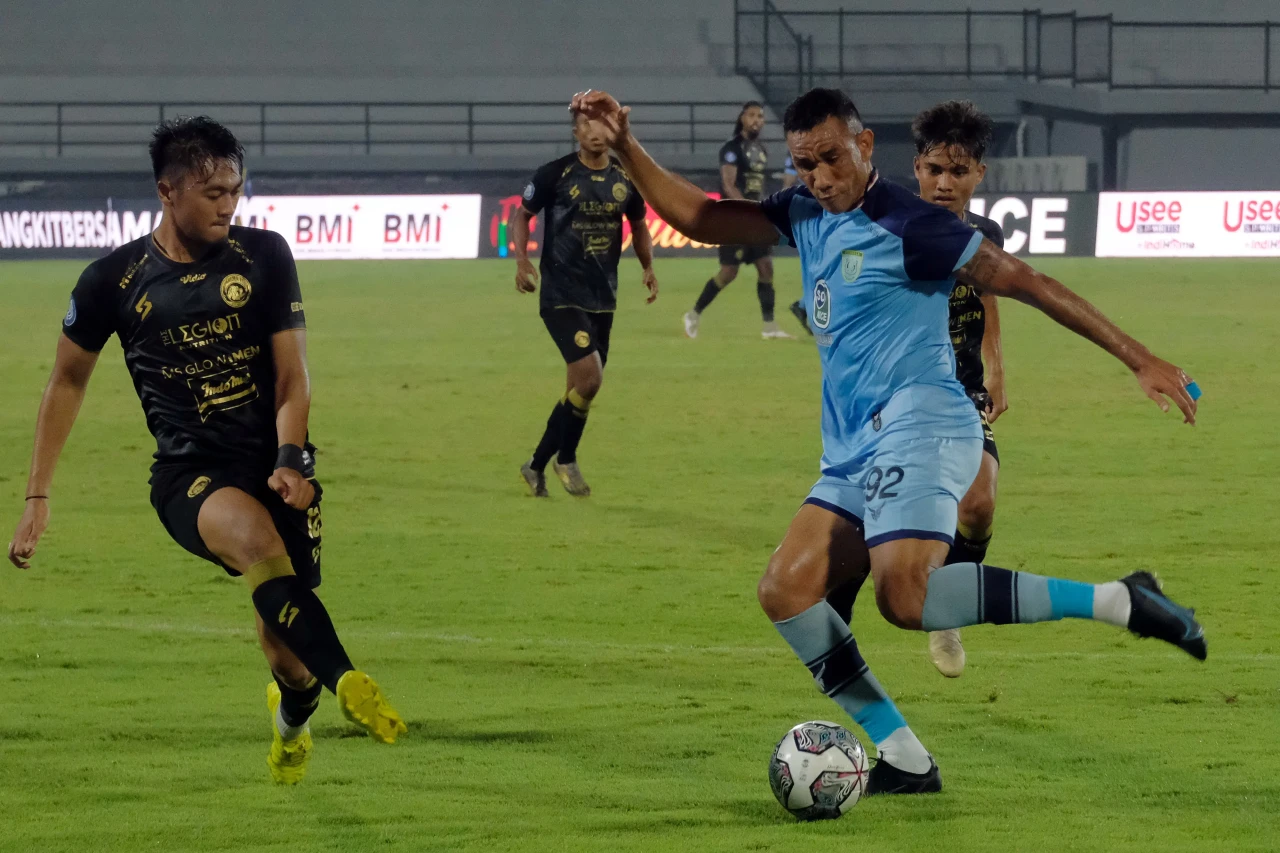 Liga 1 Indonesia : Arema...