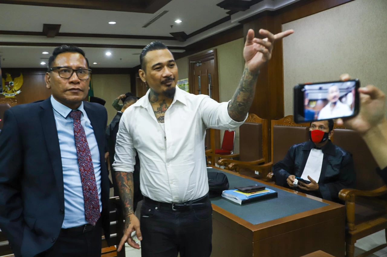 Hadiri Sidang Lanjutan,...