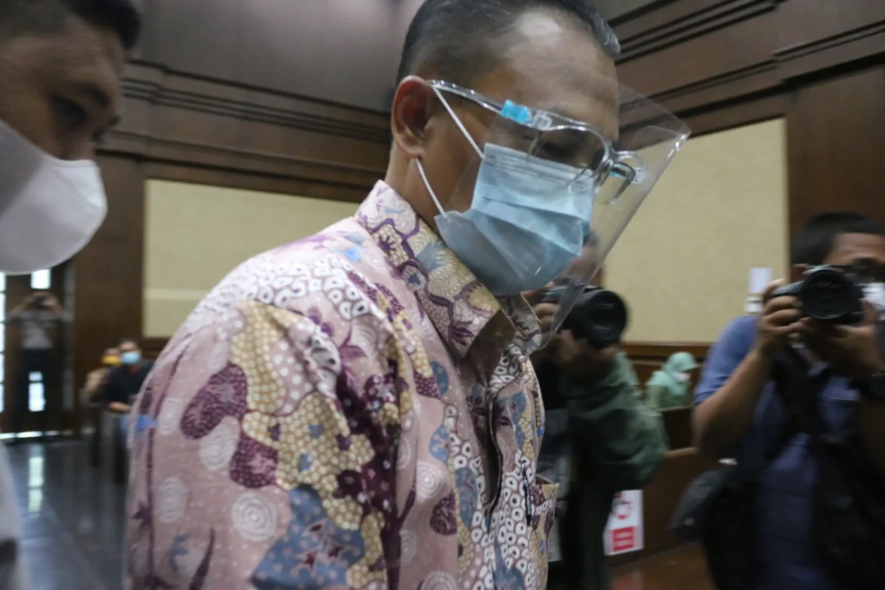 Sidang Putusan Kasus...