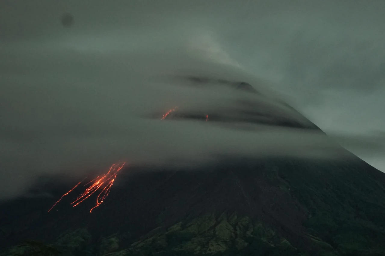 Gunung Merapi Kembali...