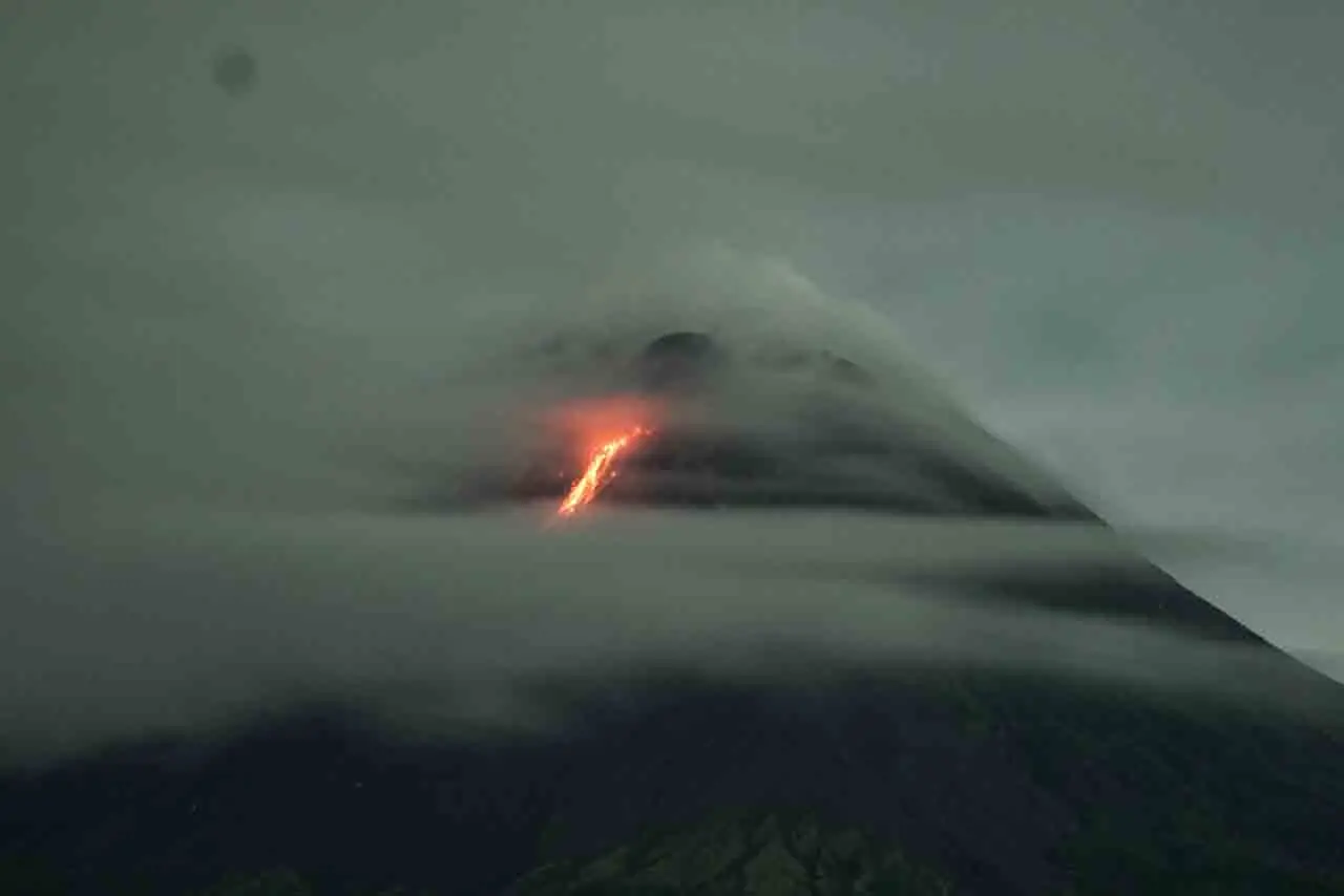 Gunung Merapi Kembali...