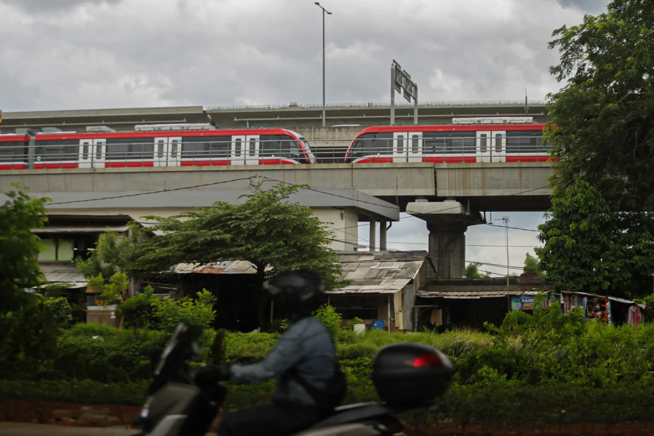 LRT Jabodebek Ditargetkan...