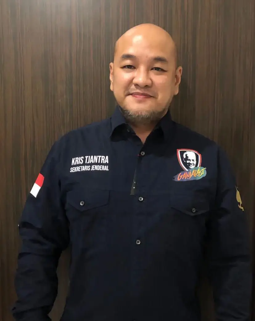 Kris Tjantra : Perpindahan...