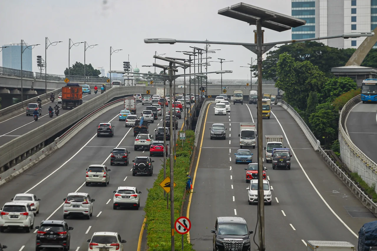 Rencana Kenaikan Tarif...