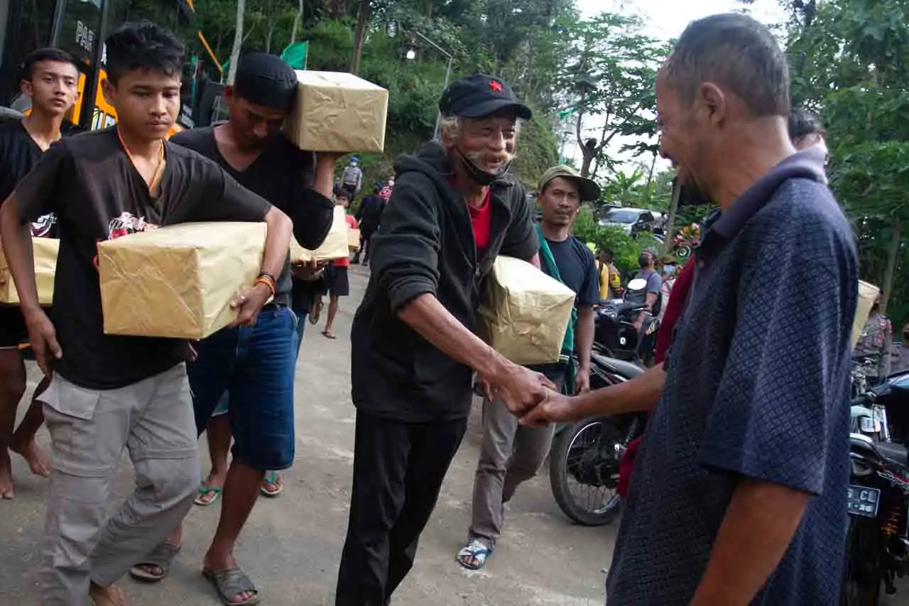 Sempat Ditahan Polisi,...