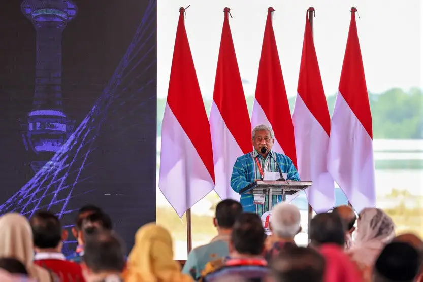 Presiden Hadiri Puncak...