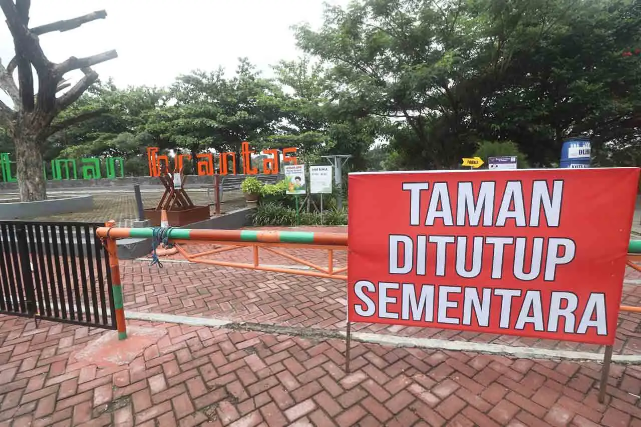 Penutupan Taman di Kota...