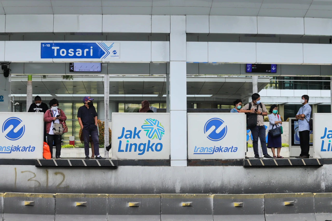 PPKM Level 3, Transjakarta...