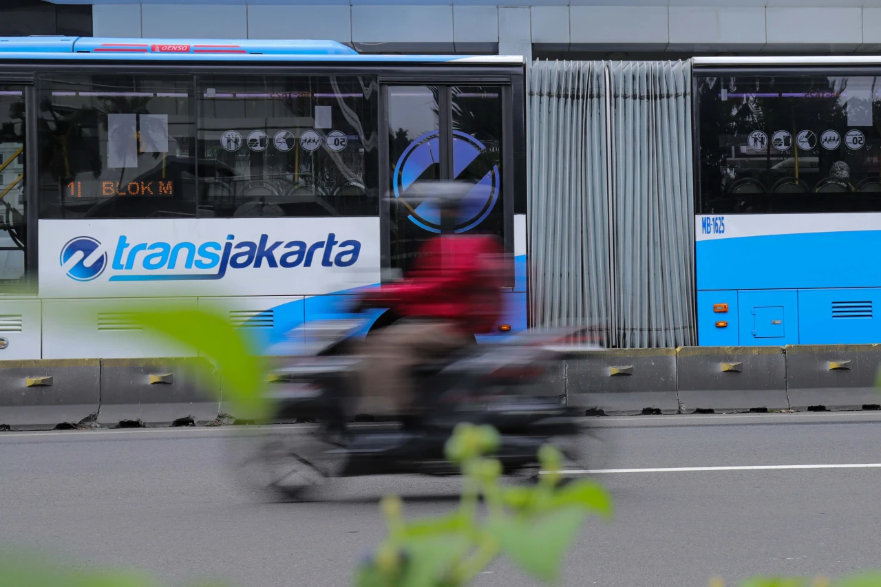 PPKM Level 3, Transjakarta...