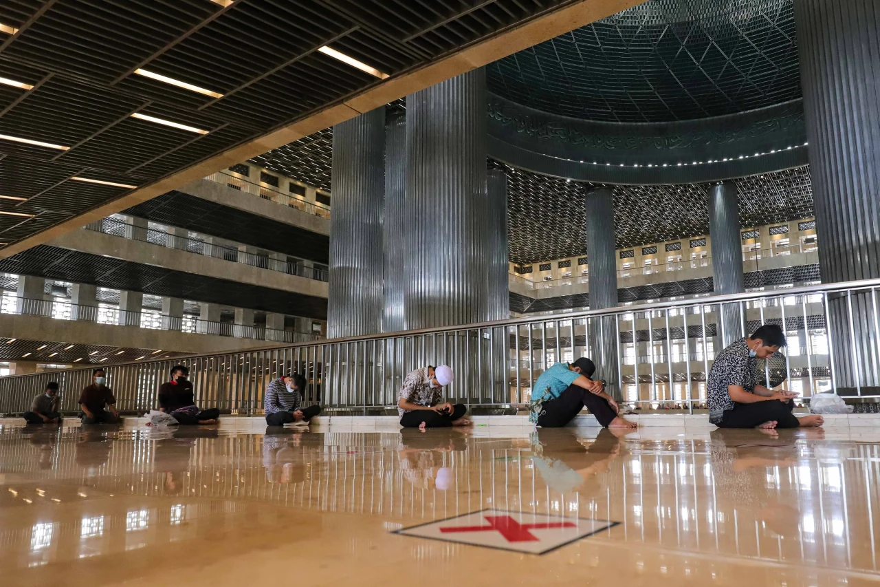 Suasana Salat Jumat...