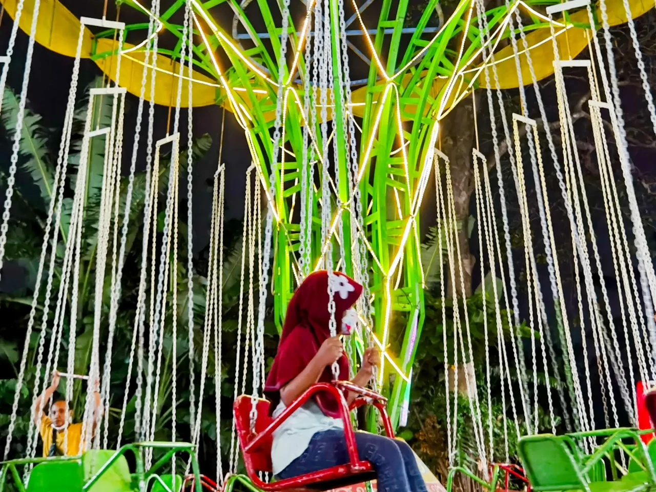 Warna-warni Pasar Malam...
