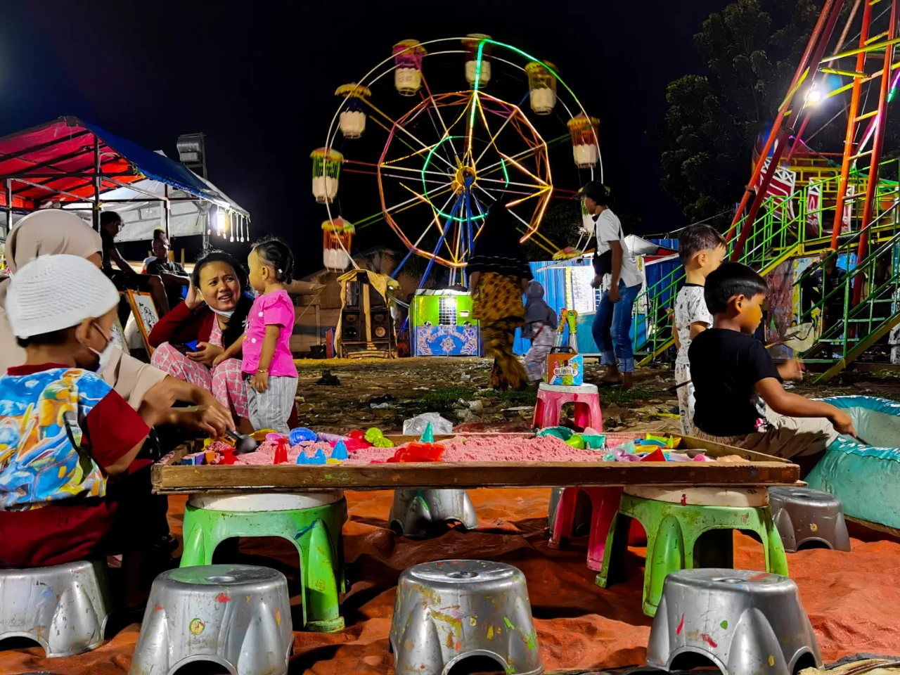 Warna-warni Pasar Malam...