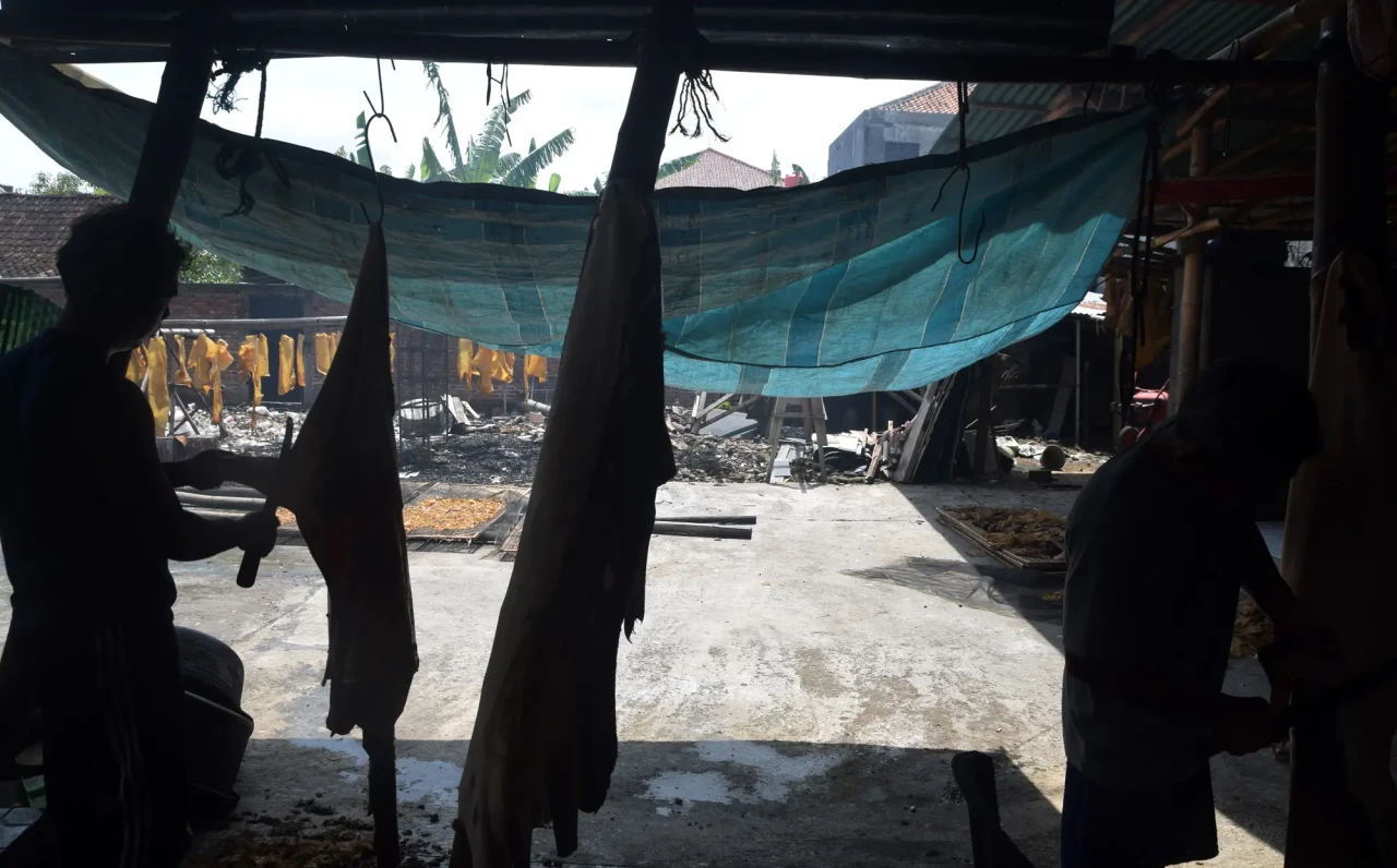 Geliat Produksi Kerupuk...
