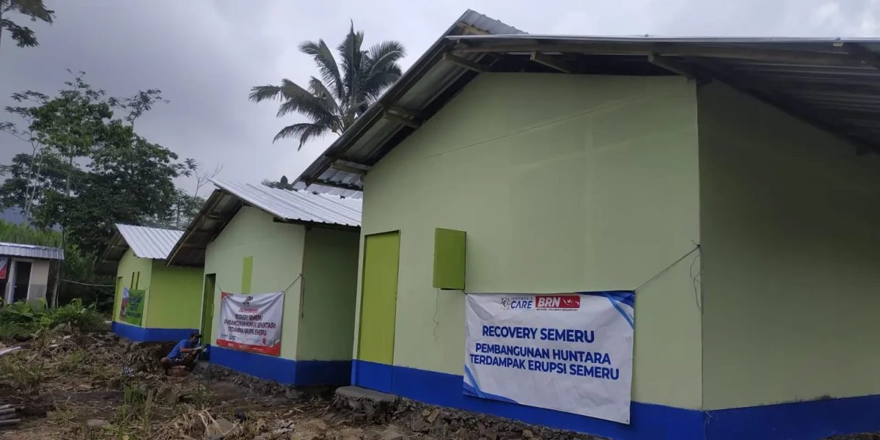 Ribuan Pengungsi Semeru...